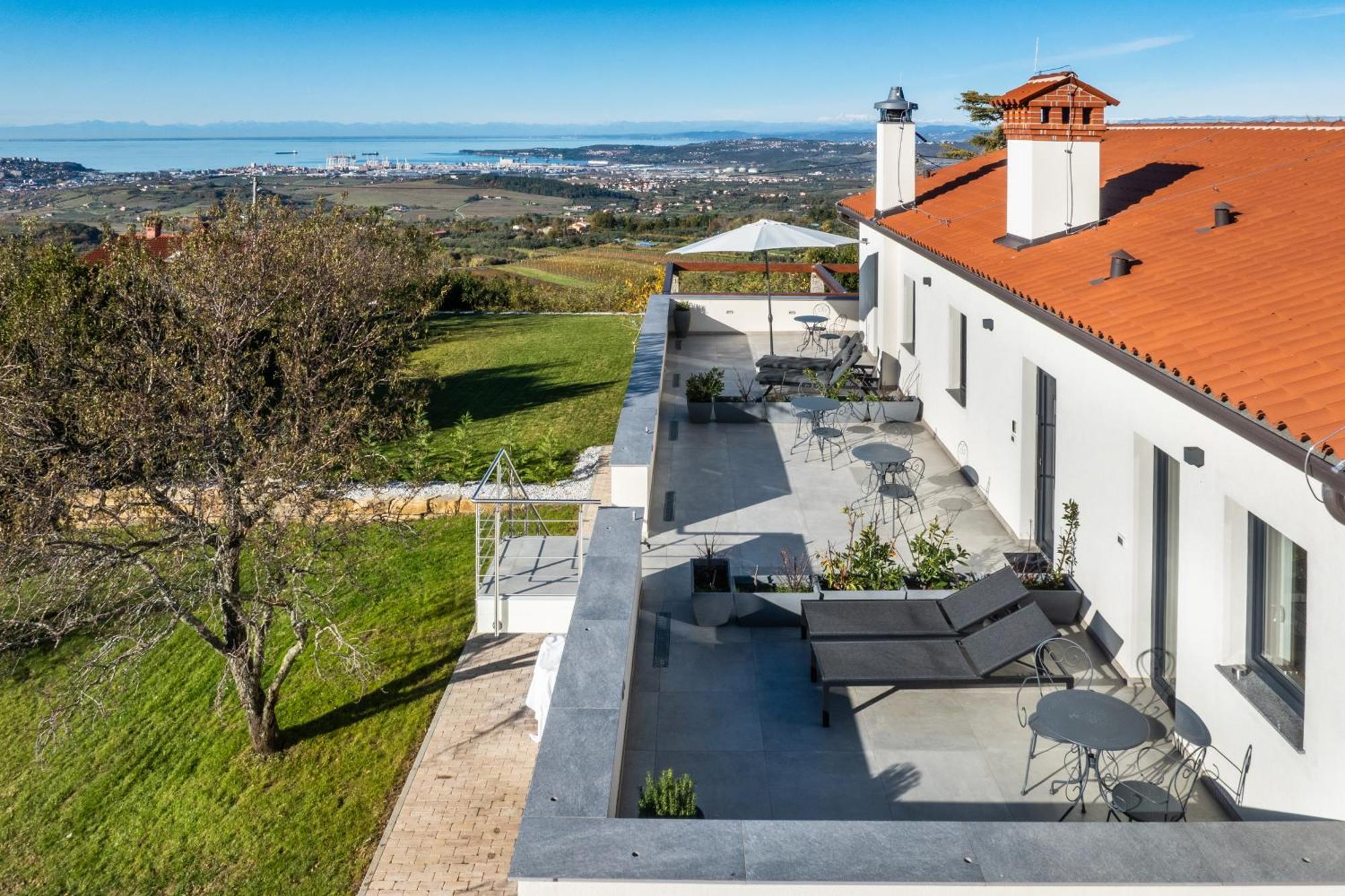 Stok - Rooms, Wine & Restaurant - Marezige, Koper Eksteriør billede
