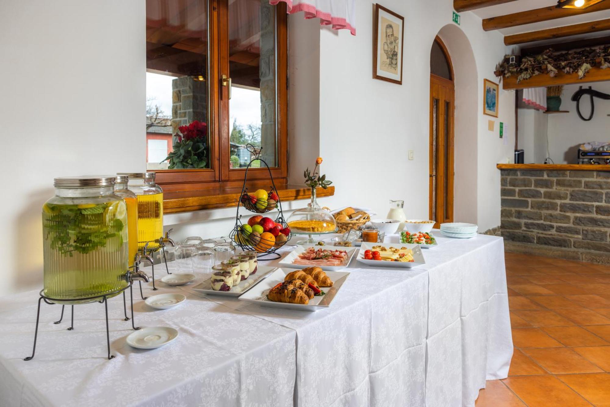 Stok - Rooms, Wine & Restaurant - Marezige, Koper Eksteriør billede